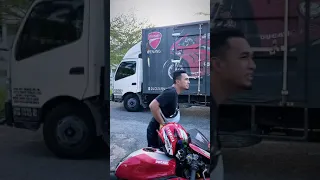 Ducati Panigale | delivery
