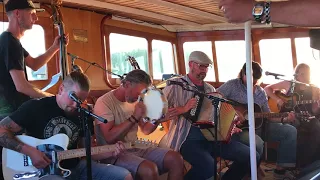 2017-07-15 Sixpack Holiday - Pay me my money down (The Weavers cover), Blidösund