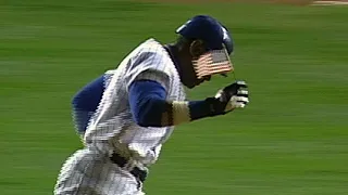 Sosa's home run trot with American flag