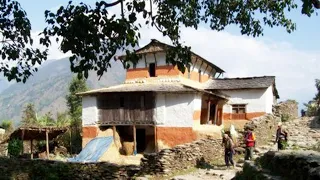 "The Road to Rebirth" leaves the city and returns to the countryside to renovate old houses