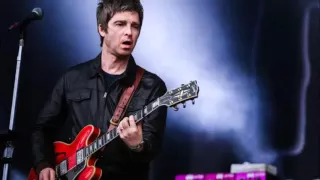 Noel Gallagher, Half The World Away Live, Radio 1 2k