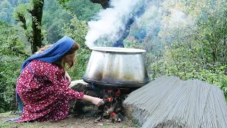 The oldest & unusual Noodle Soup of Middle East Ash Reshtehیک کاسه آش رشته داغ در یک روز سرد پاییزی