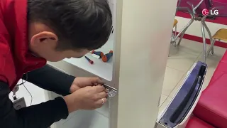 Как перевесить дверь холодильника LG: видеоинструкция