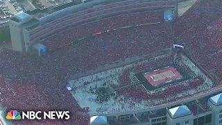 92,000+ fans set world record at Nebraska women’s volleyball match