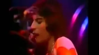 Queen   'Somebody to Love'  Live at Earl's Court 1977