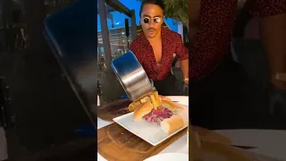 When #saltbae serves you dinner.. Watch till the end! 😍😎👀 #steak #asmr #dinner