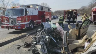 US Park Police search for driver after 5-car crash on Suitland Parkway