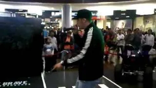 Beatboxer Crunksta - Dubai Mall, Diesel Show 2011-02-19