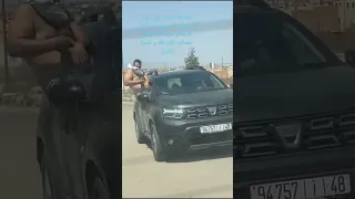 هجوم على سيدة بمدينة وجدة jet de pierre sur une dame au volant a oujda