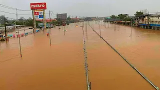 Horror flood in Thailand / Flooding hits Nakhon Si Thammarat.  Natural Disasters