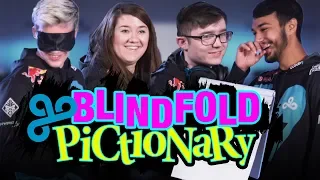 Cloud9 Rainbow6 Team Plays Blindfold Pictionary – HyperX Moments