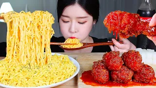 ASMR * SPICY FRIED CHICKEN 🔥 NEWLY RELEASED CHEESY BBURINKLE CUP NOODLES X3 BEST COMBO FOOD MUKBANG