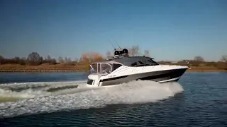 Riviera 4800 Sport Yacht Series ll Platinum edition boot test BestBoats