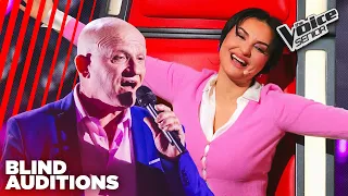 Roberto inganna i coach con la sua voce in falsetto | The Voice Senior 4 | Blind Auditions