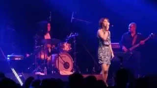 ZAZ  - Il est Cinq heures, Paris s'éveille / Dijon abril 2015