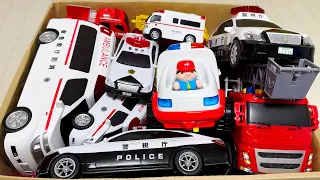 A miniature ambulance car runs down the slope! Mini car anime! Working cars! Emergency vehicle!