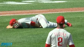 José Álvarez takes a 105 mph line drive to the nuts, a breakdown