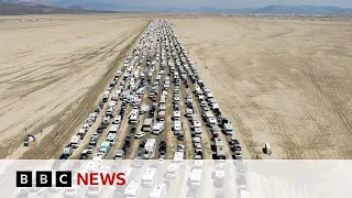 Burning Man: Huge queues as people leave festival - BBC News