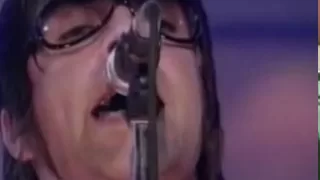 Oasis Stop Crying Your Heart Out - (Live Top Of The Pops)