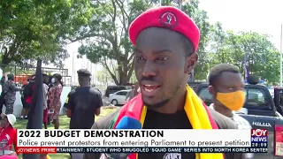 2022 Budget: Police prevent protestors from entering Parliament to present petition (26-11-21)