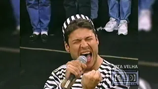 MAMONAS ASSASSINAS - PELADOS EM SANTOS - PROGRAMA LIVRE 1995 - SBT