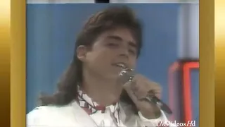 Maurício & Mauri cantam "Paixão ou loucura" no Clube do Bolinha (1991)