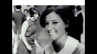 American Bandstand 1968 -Beatles Criticism? - Top 10 - Everything That Touches You, The Association