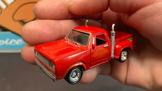 Hot Wheels Racing Featuring JL Lil’ Red Express Truck