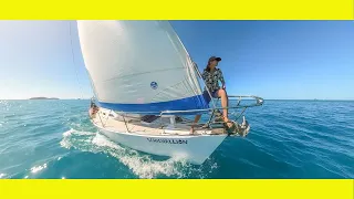 Sailing to STUNNING WHITEHAVEN BEACH  (Learning By Doing Ep202)