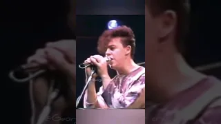 Tears For Fears, Ideas As Opiates (1983 live) edit 🧠