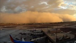 Time-Lapse Video: Dust Storm Sweeps Phoenix