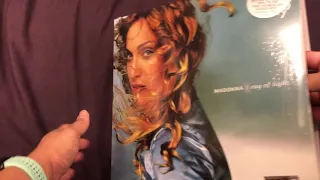 Unboxing Madonna "Ray of Light" (Clear Translucent Vinyl)