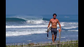 Surfing the best beach break in Indonesia with the Maui crew! 07/08/2022