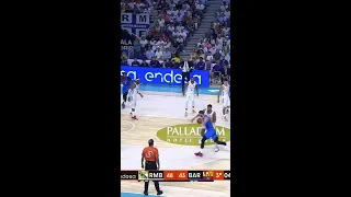 EDY TAVARES: tapón demoledor a Mirotic | Playoff Final Liga Endesa 2021-22