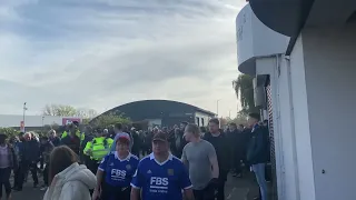 Leicester and Manchester City fans fighting outside the King power stadium. 29.10.22