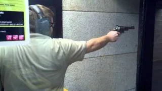 Shooting the S&W 500 One Handed