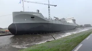 5 Amazing Ship Launch Into Water Compilation Videos