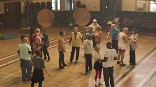 Finding Your Feet new clip: Cobwebs (4/6)