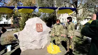 У Калинівці відкрили пам'ятний знак "Героям Небесної сотні"