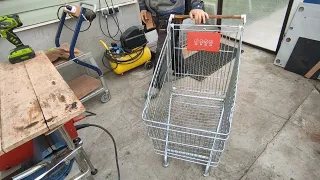 Few people know the secret of the old shopping basket.Brilliant idea