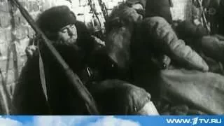 872 дня блокады Ленинграда: бомбежки, голод и ожесточенные бои за "Невский пятачок".