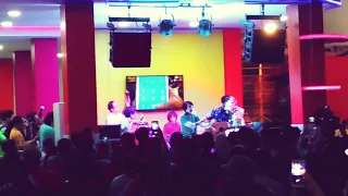 White Shoes and The Couples Company - Aksi Kucing | Java Jazz 2018 (Short Clip)