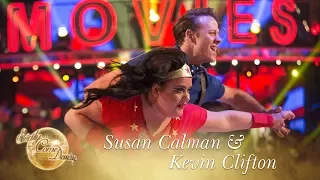 Susan Calman and Kevin Clifton Samba to 'Wonder Woman (Theme)' - Strictly Come Dancing 2017