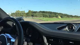 Corvette C7 vs. Porsche 991 Turbo S