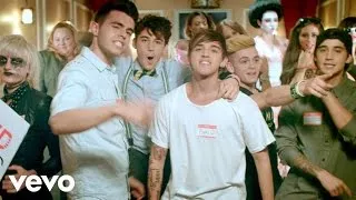 The Janoskians - Real Girls Eat Cake (Explicit)