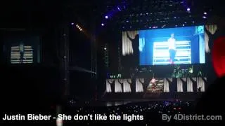 She don't like the lights, Justin Bieber 'Believe' tour in Korea 2013 By 4District.com