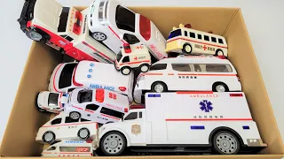 Ambulance minicars lined up in boxes. Check, run on the slope! Emergency driving test Working car