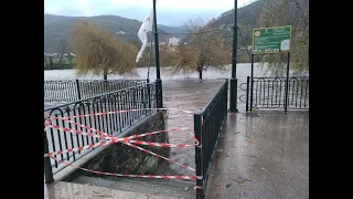 El río Sil desborda a su paso por O Barco