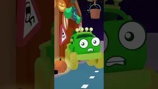 Halloween spooky fun 🎃 with BabyTV#shorts