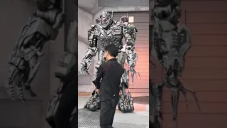 Today at Universal studios singapore Megatron Having fun with visitors.. Too hilarious. Transformer